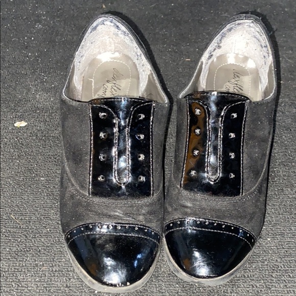 Heel - Picture 2 of 2